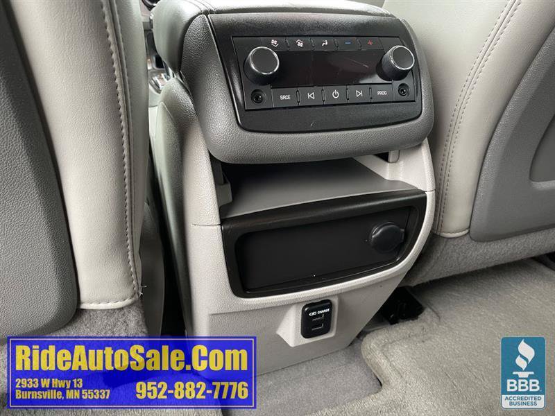 Used 2014 GMC Acadia SLT w/ Technology Package AWD/4WD image 39