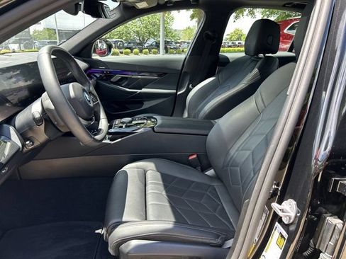 Used 2024 BMW i5 eDrive40i RWD image 18