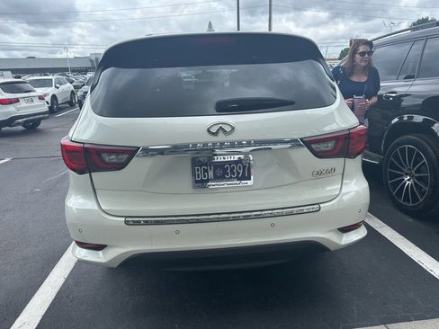 Used 2019 INFINITI QX60 Luxe w/ Sensory Package FWD image 6