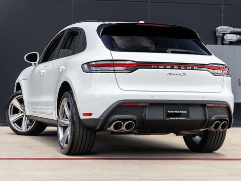 Certified 2026 Porsche Macan S AWD/4WD image 3