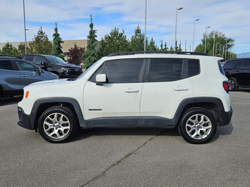 Used 2016 Jeep Renegade Latitude AWD/4WD image 7