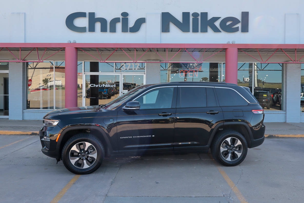 Used 2024 Jeep Grand Cherokee Limited 4xe AWD/4WD image 1