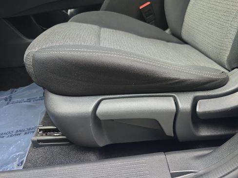 Used 2021 Nissan Rogue S FWD image 29