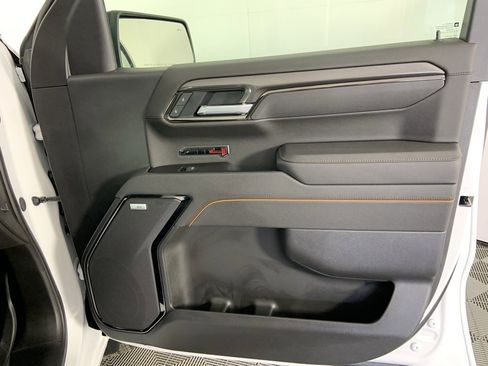 Used 2025 GMC Sierra 1500 AT4 w/ Technology Package image 27