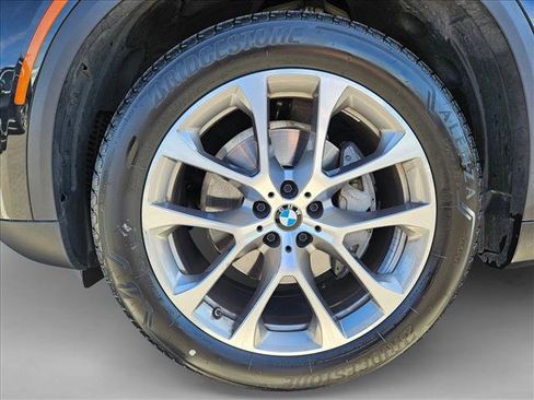 Certified 2024 BMW X5 xDrive40i w/ Parking Assistance Package image 24