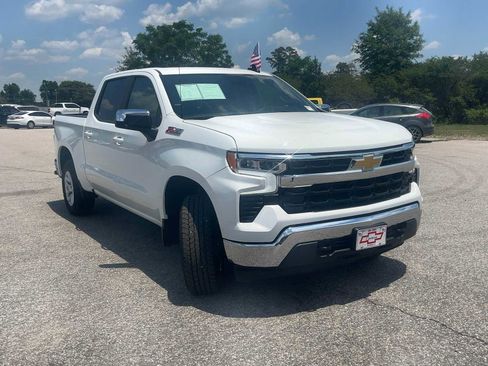 Used 2026 Chevrolet Silverado 1500 LT w/ Z71 Off-Road Package AWD/4WD image 9
