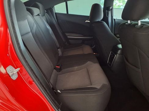 Used 2022 Dodge Charger SXT RWD image 13