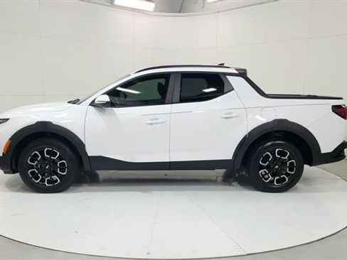 Used 2022 Hyundai Santa Cruz SEL Premium image 5