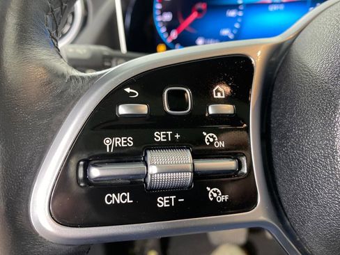 Used 2021 Mercedes-Benz GLA 250 4MATIC image 25