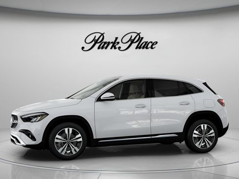 Used 2026 Mercedes-Benz GLA 250 image 4