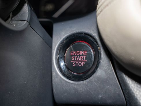 Certified 2023 Honda HR-V LX image 31