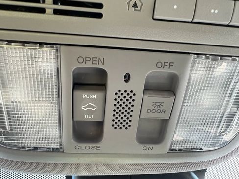 Used 2016 Honda Odyssey EX-L image 56