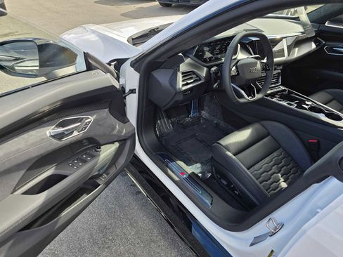 New 2026 Audi S e-tron GT Prestige image 21