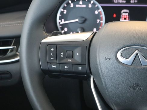 Certified 2025 INFINITI QX60 Pure AWD/4WD image 11