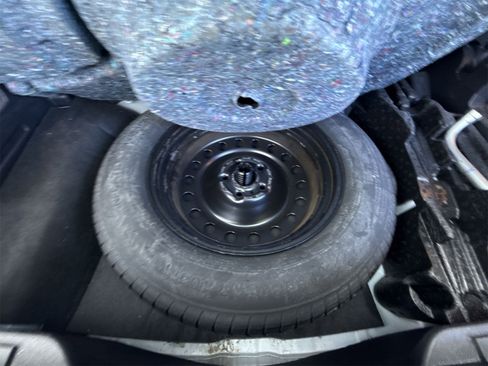 Used 2018 Volkswagen Atlas SE image 35