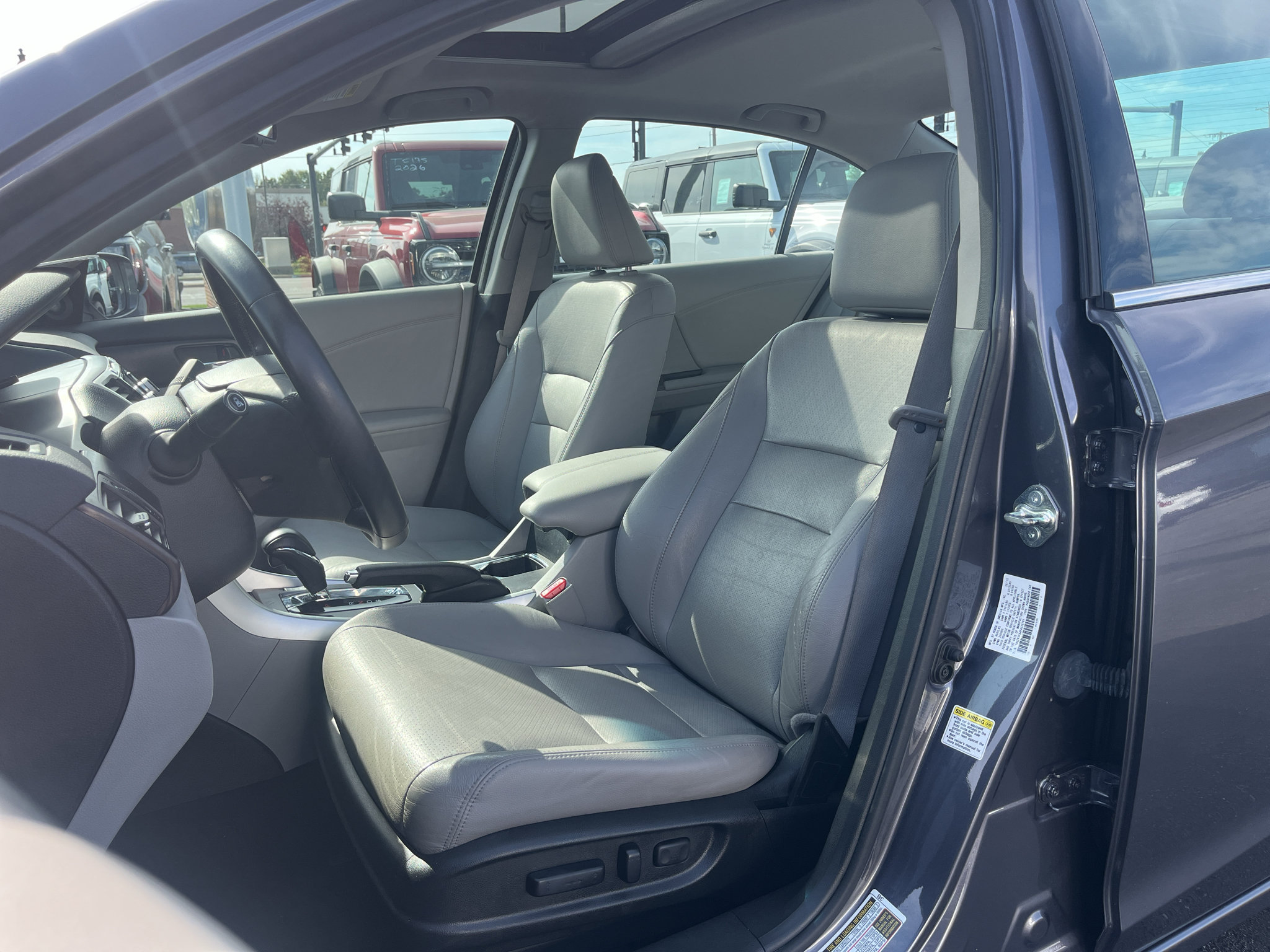 Used 2015 Honda Accord EX-L image 21