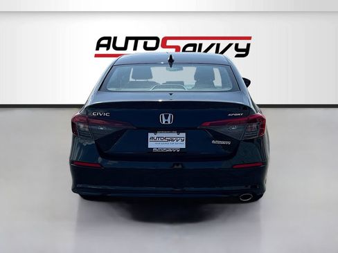 Used 2025 Honda Civic Sport image 6