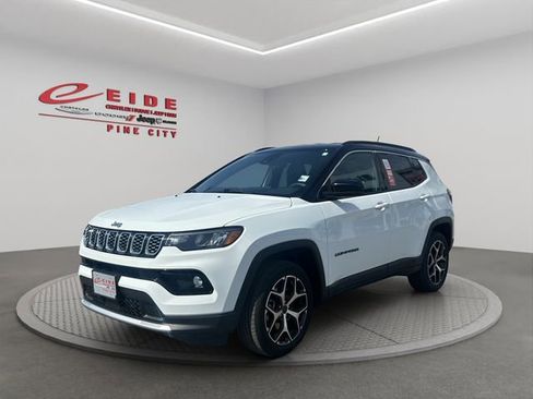Used 2025 Jeep Compass Limited image 1