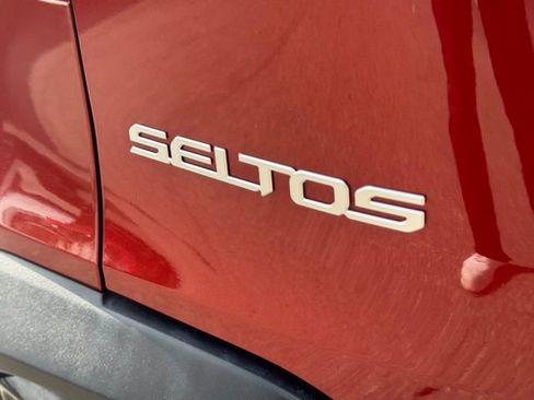 Certified 2024 Kia Seltos S FWD image 7