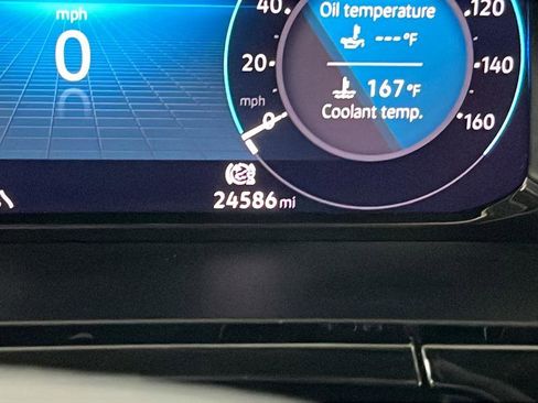 Used 2024 Volkswagen Atlas SE image 10