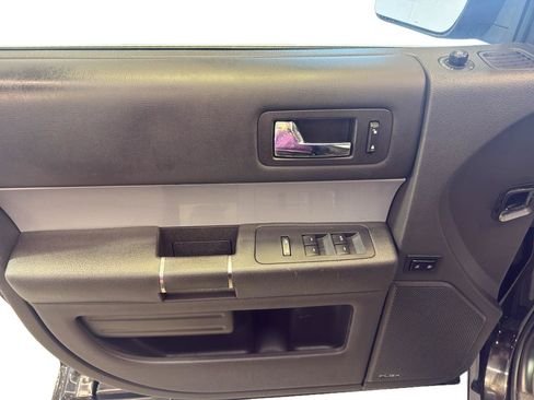 Used 2014 Ford Flex Limited w/ Equipment Group 301A FWD image 15