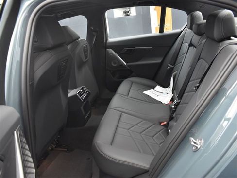 New 2024 BMW 530i w/ Premium Package image 7