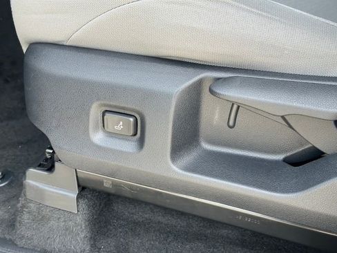 Used 2025 Toyota Tacoma SR5 image 23