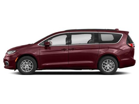 Certified 2022 Chrysler Pacifica Touring-L image 2
