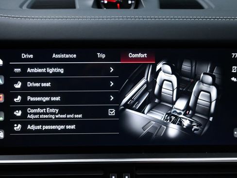 Used 2022 Porsche Cayenne S image 97