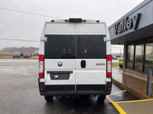 New 2025 RAM ProMaster 3500 w/ Premium Convenience Group image 4