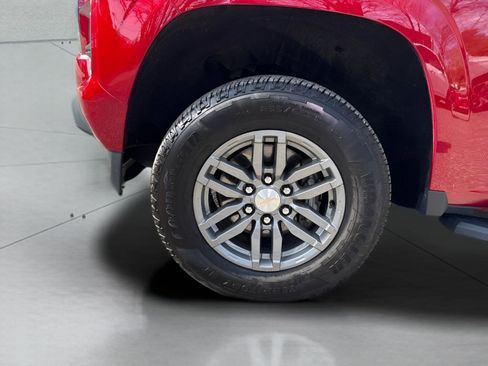 Used 2024 Chevrolet Colorado LT w/ LT Convenience Package image 6