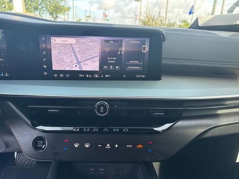 Certified 2025 Nissan Murano SL image 19