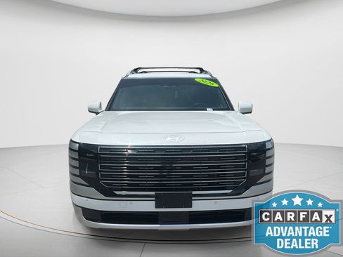 Used 2026 Hyundai Palisade Calligraphy FWD image 2