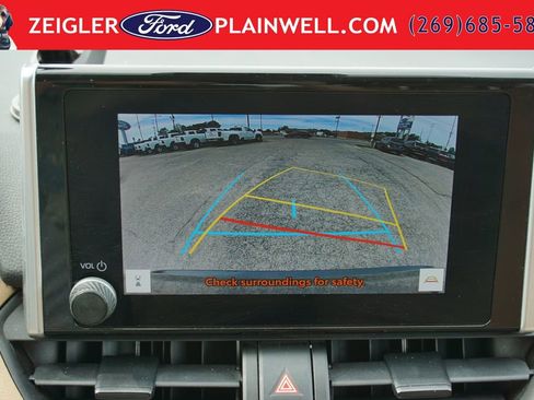 Used 2023 Toyota RAV4 LE AWD/4WD image 17