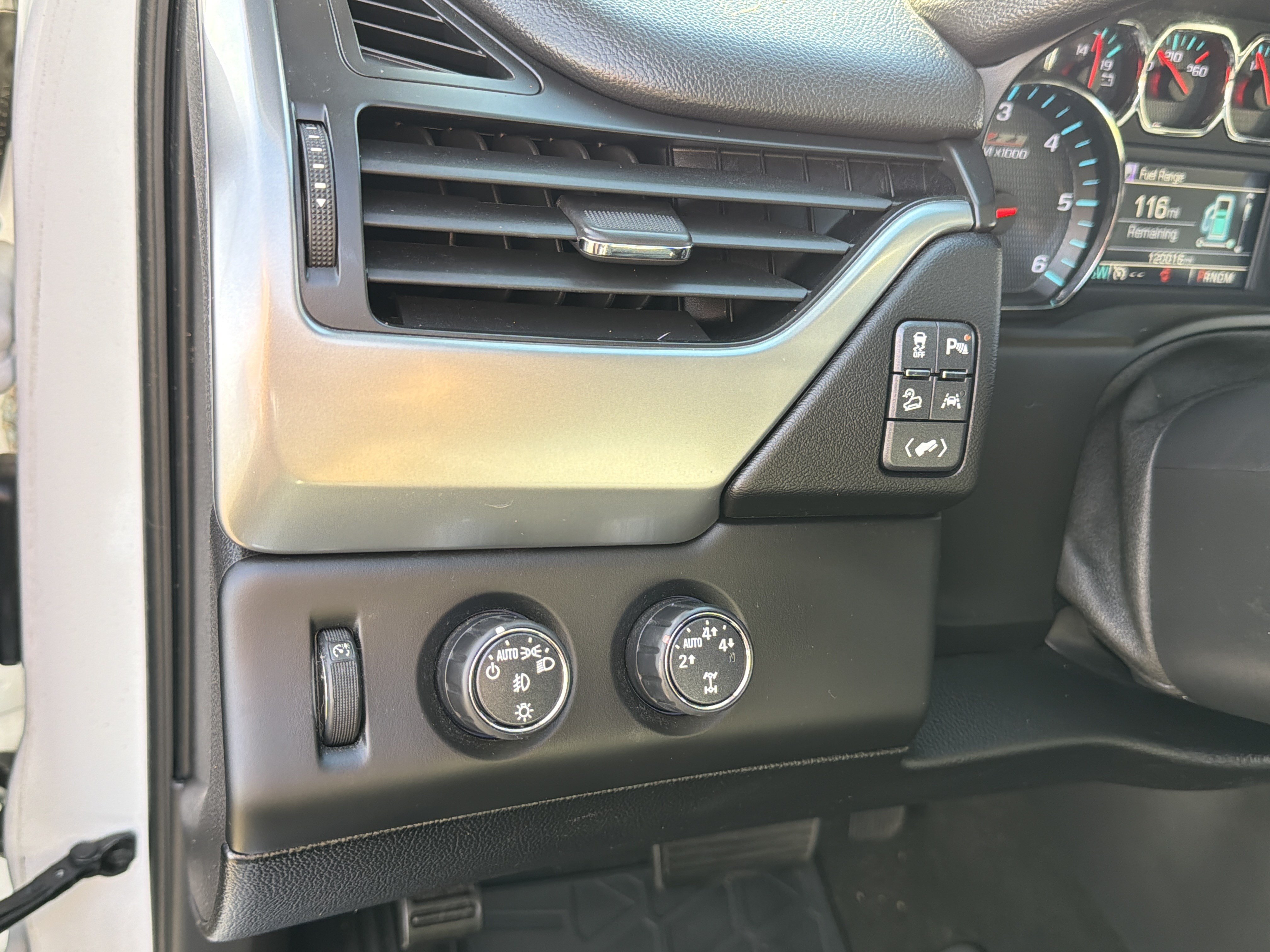 Used 2016 Chevrolet Tahoe LT AWD/4WD image 16