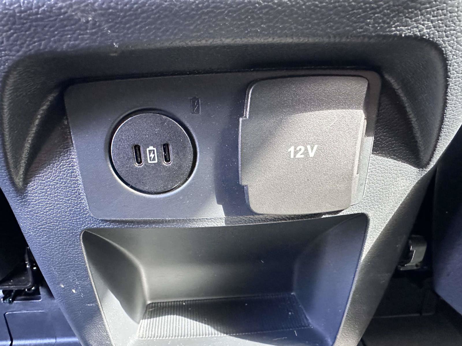 Used 2026 Ford Explorer Active AWD/4WD image 16