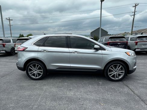 Used 2020 Ford Edge Titanium AWD/4WD image 4