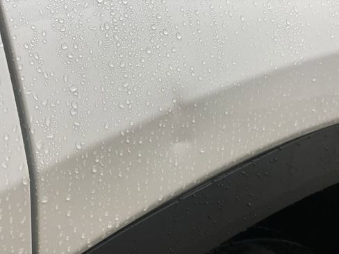 Used 2021 Toyota Highlander XLE image 30