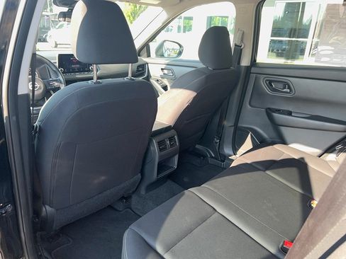 Used 2024 Nissan Rogue S AWD/4WD image 21