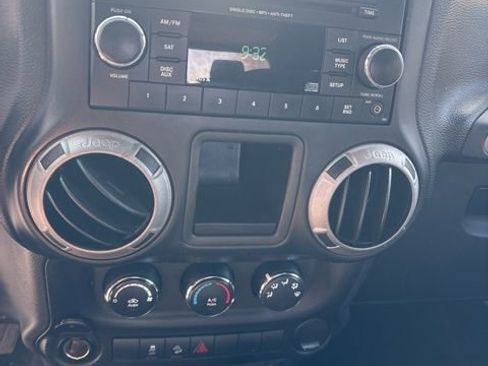 Used 2015 Jeep Wrangler Sport w/ Quick Order Package 24S image 14