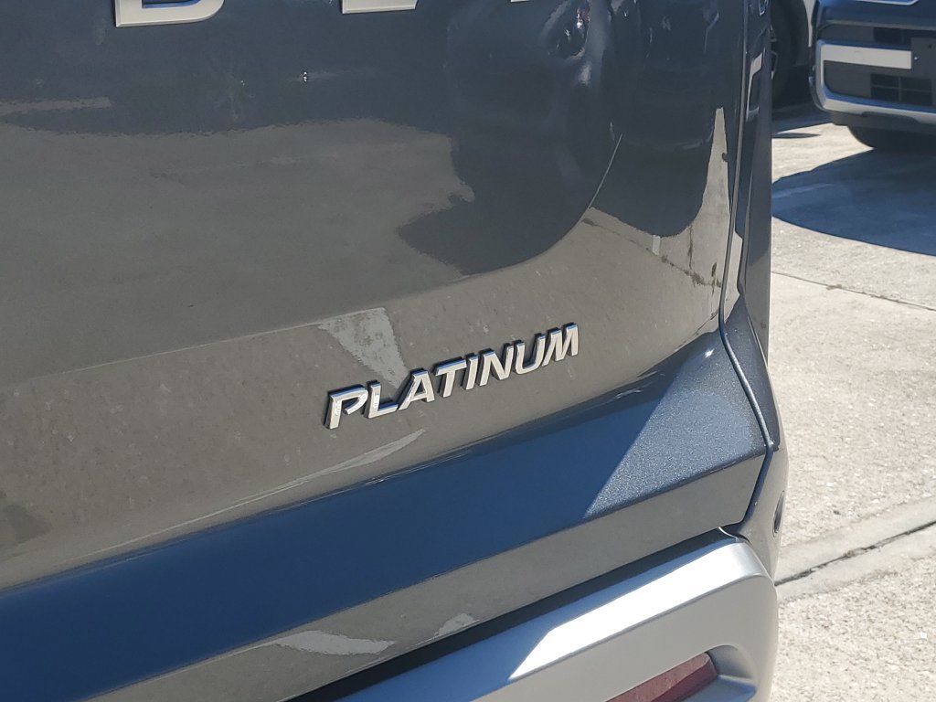 Used 2025 Nissan Pathfinder Platinum w/ Cargo Package FWD image 15
