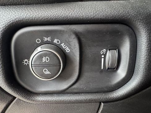 Used 2024 RAM 2500 Big Horn w/ Bed Utility Group image 14