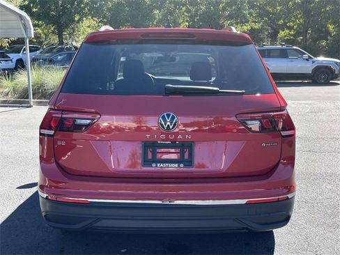 Used 2022 Volkswagen Tiguan SE image 5