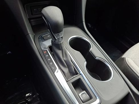 Used 2024 Chevrolet Equinox LS AWD/4WD image 14