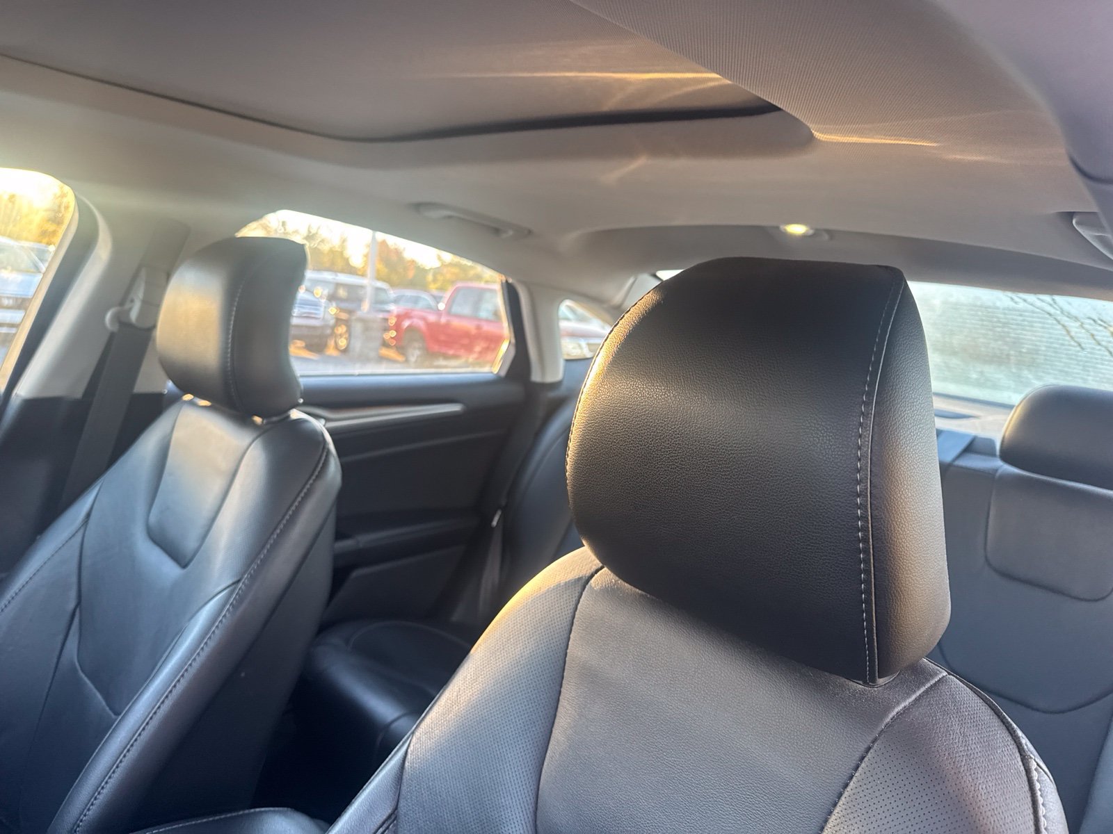 Used 2016 Ford Fusion Titanium FWD image 13