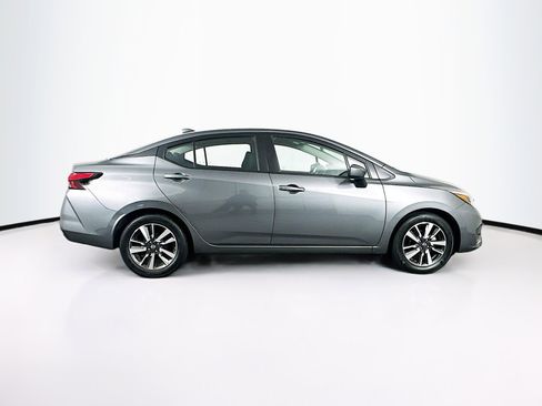 Used 2025 Nissan Versa SV FWD image 10
