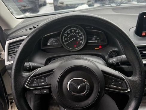 Used 2017 MAZDA MAZDA3 Sport w/ Preferred Equipment Package image 4