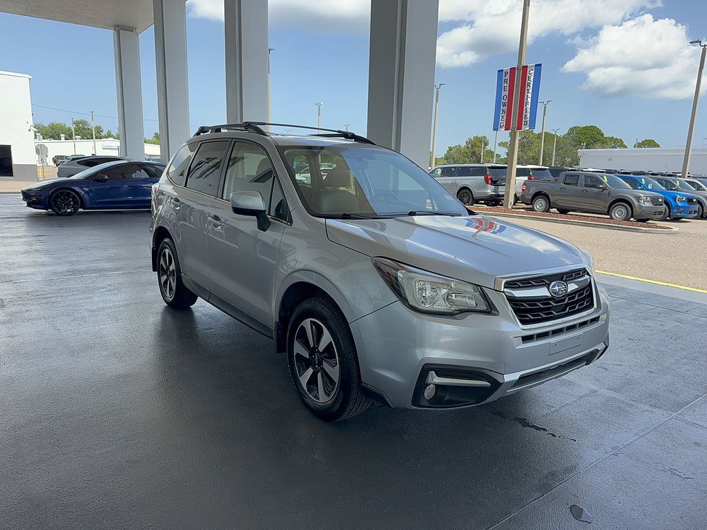 Used 2017 Subaru Forester 2.5i Limited w/ Popular Package #2 AWD/4WD image 4