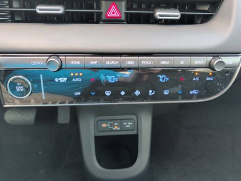 New 2026 Hyundai Ioniq 5 Limited image 18