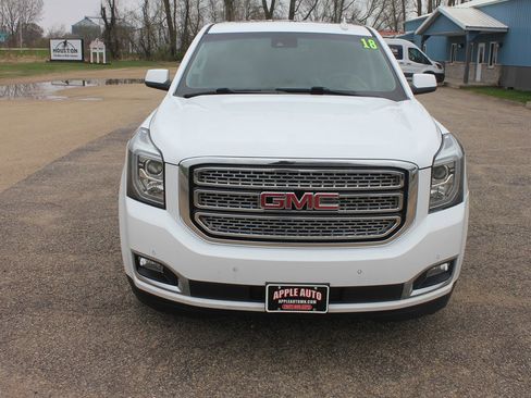 Used 2018 GMC Yukon SLT AWD/4WD image 2